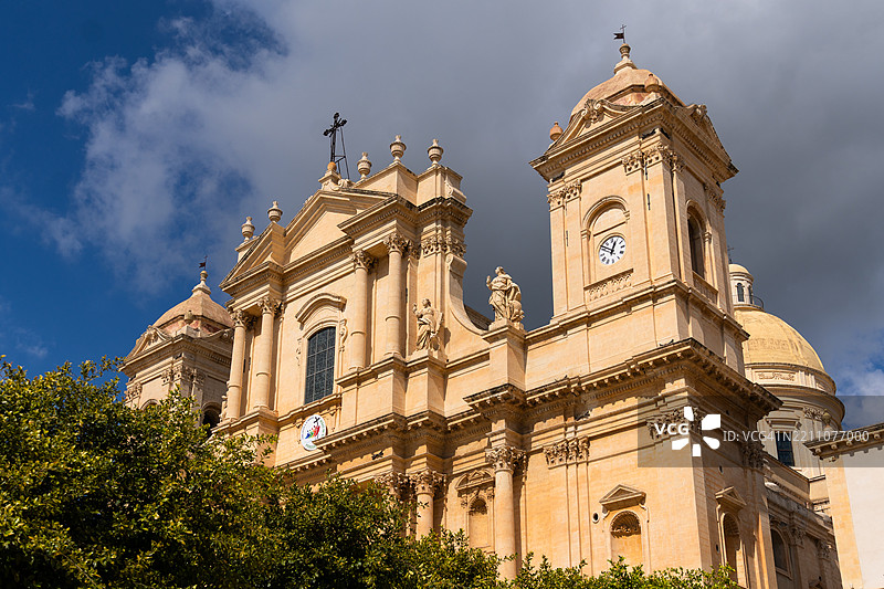 意大利西西里岛的诺托大教堂图片素材