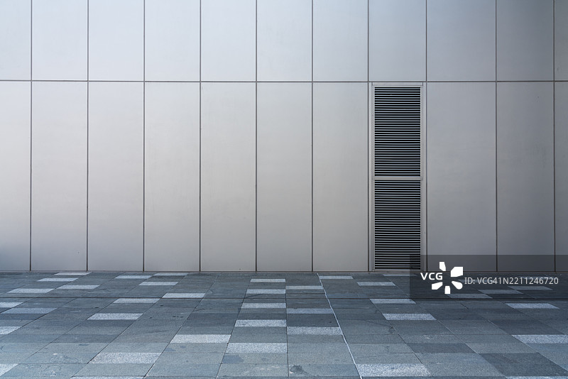 银色金属墙板和地板图片素材