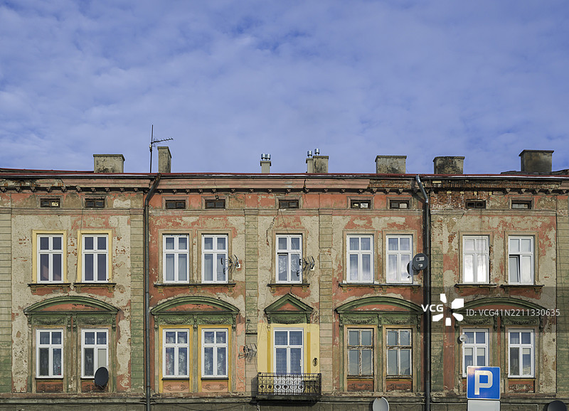 波兰普热梅希尔的传统房屋，历史悠久的外立面，没有人。图片素材