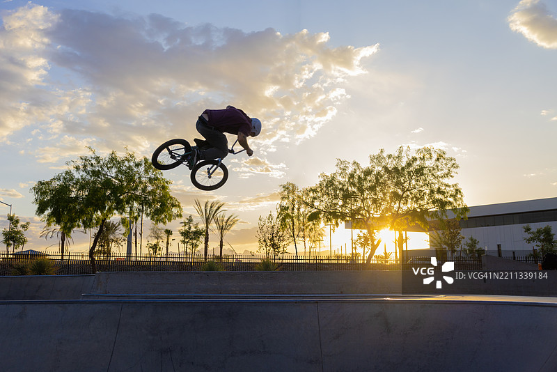 BMX骑手图片素材