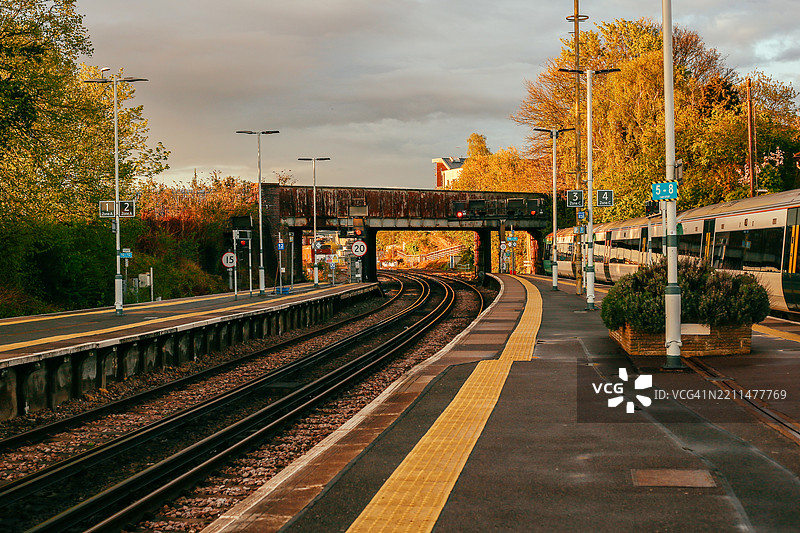 火车站的黄金时刻图片素材