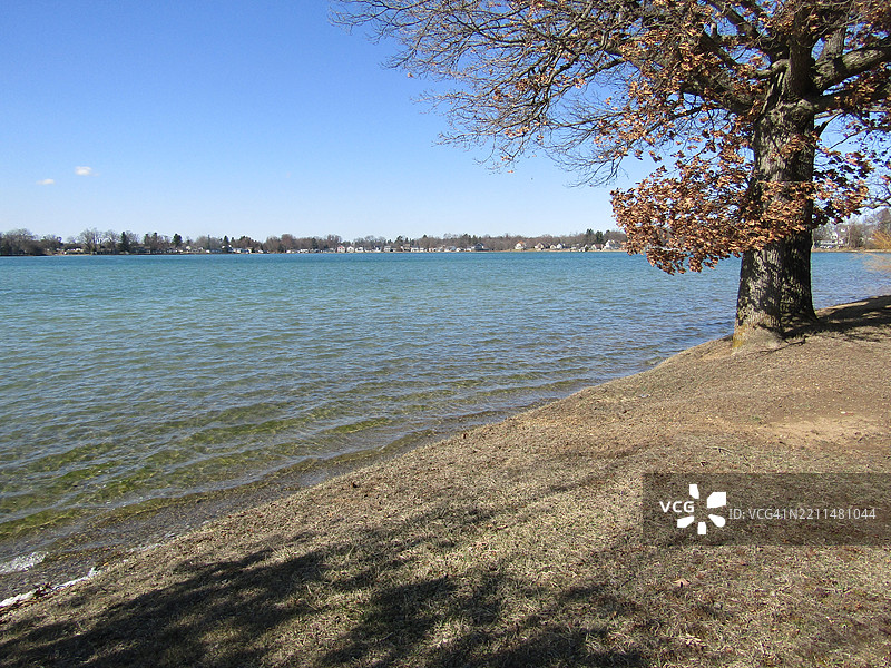 霍顿，密歇根州，美国，晴朗天空下的海景图片素材