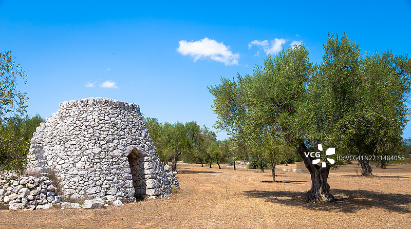 意大利普利亚地区的传统石头仓库图片素材