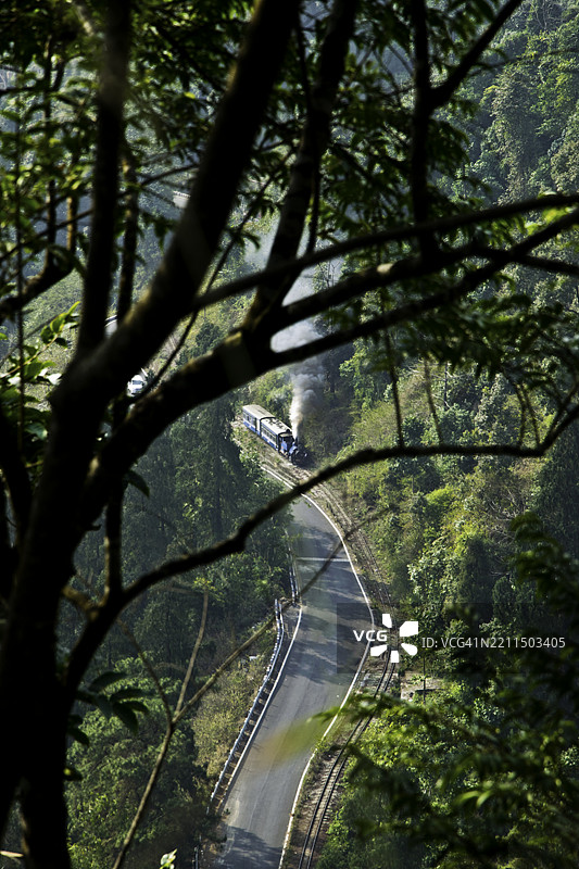 达尔杰林喜马拉雅铁路，印度的山地铁路图片素材