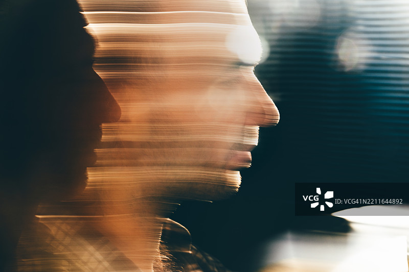 艺术男士面部运动模糊肖像。图片素材