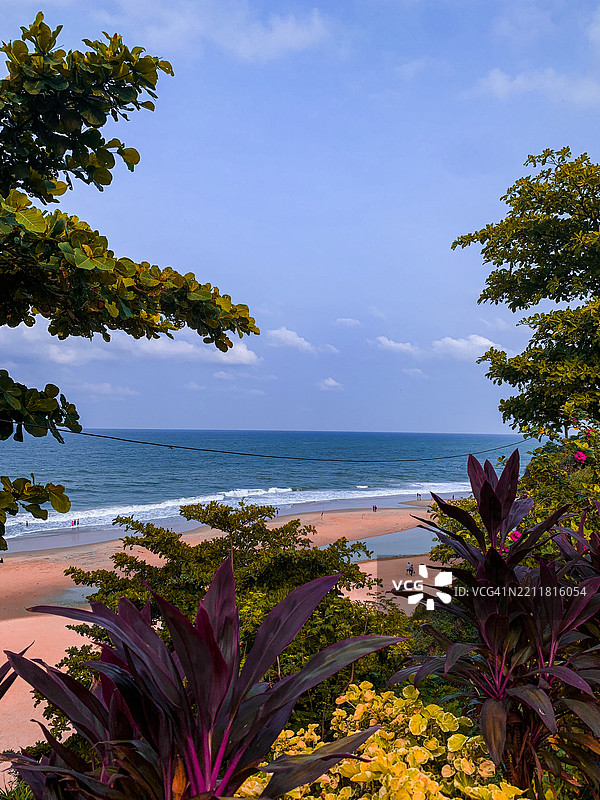 印度喀拉拉邦瓦尔卡拉的海洋与天空的美丽景色图片素材