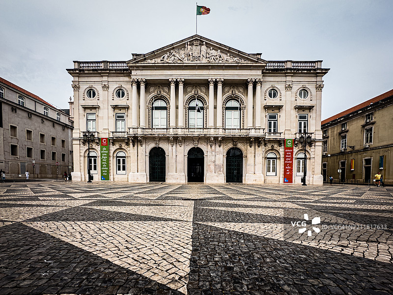 葡萄牙市政广场的里斯本市政厅。图片素材