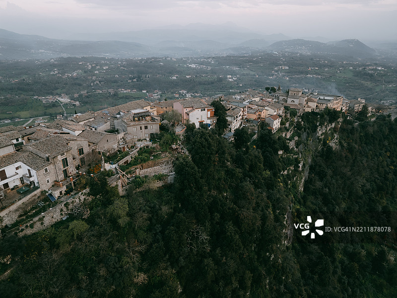 意大利拉齐奥省弗罗西诺内市的维罗利鸟瞰图图片素材
