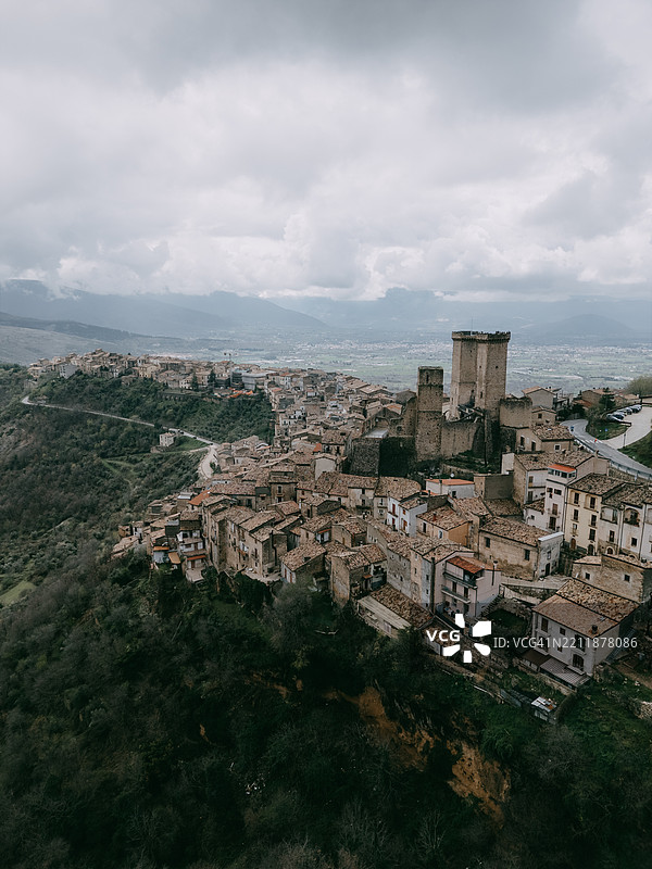 意大利阿布鲁佐的帕琴托鸟瞰图图片素材