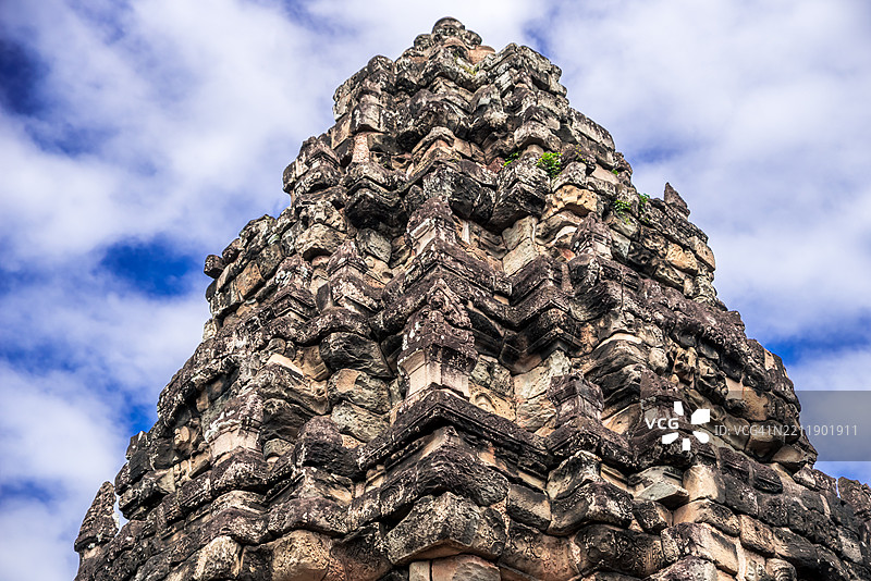 吴哥窟一座废墟寺庙塔的细节图片素材