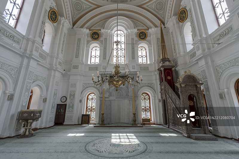 土耳其伊斯坦布尔的库丘克梅吉迪耶清真寺图片素材