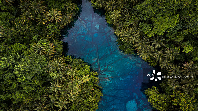 苏拉威西的帕伊苏波克湖航拍视图图片素材