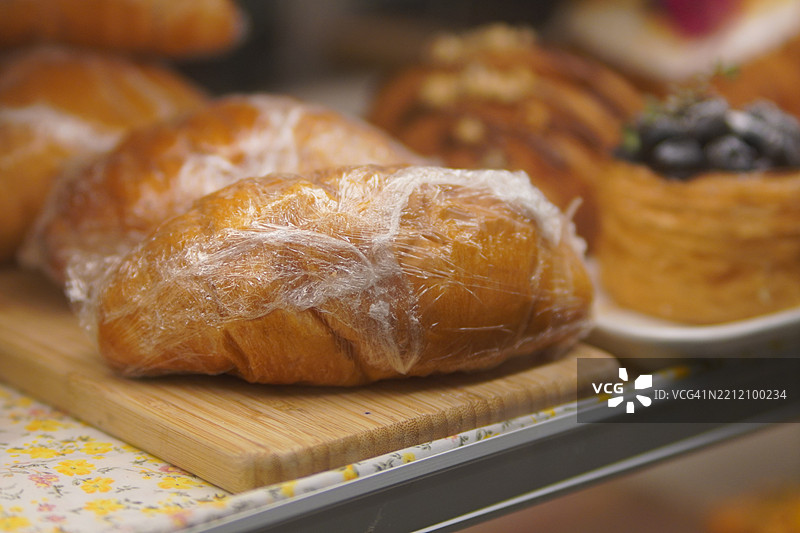 可颂混合浆果图片素材