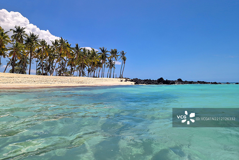 马卢贾海滩，位于米察米乌利，格朗德科摩罗图片素材