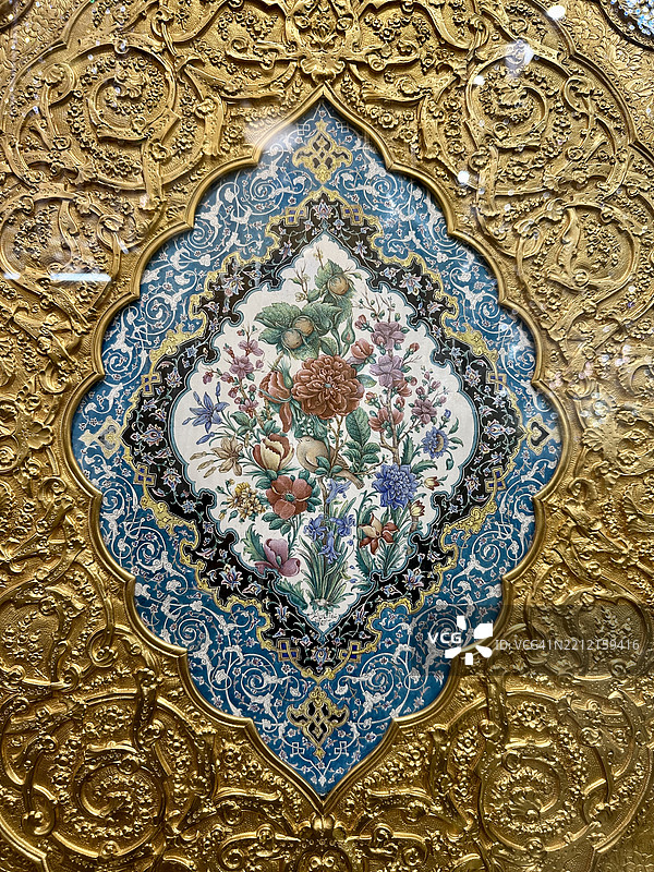 伊拉克纳杰夫的阿里圣殿美丽的门。2025年3月11日图片素材