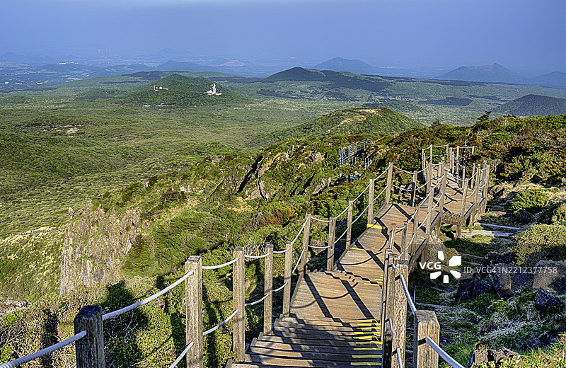 济州岛，国家公园，公园，济州岛，迎日路线，汉拿山，西归浦市，韩国，国内旅行，楼梯图片素材