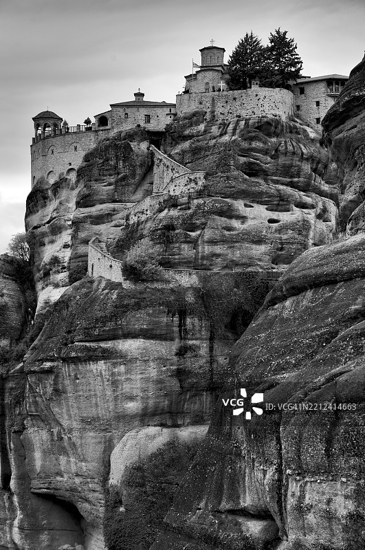 瓦尔拉姆修道院，梅泰奥拉修道院，卡兰巴卡，黑白，特里卡拉，塞萨利，希腊，欧洲图片素材