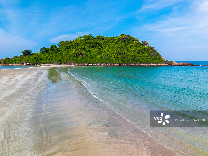 泰国普拉朱阿普基里坎省博通朗海滩的鸟瞰图图片素材