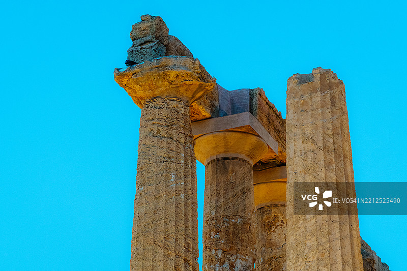 意大利西西里岛的古老寺庙图片素材