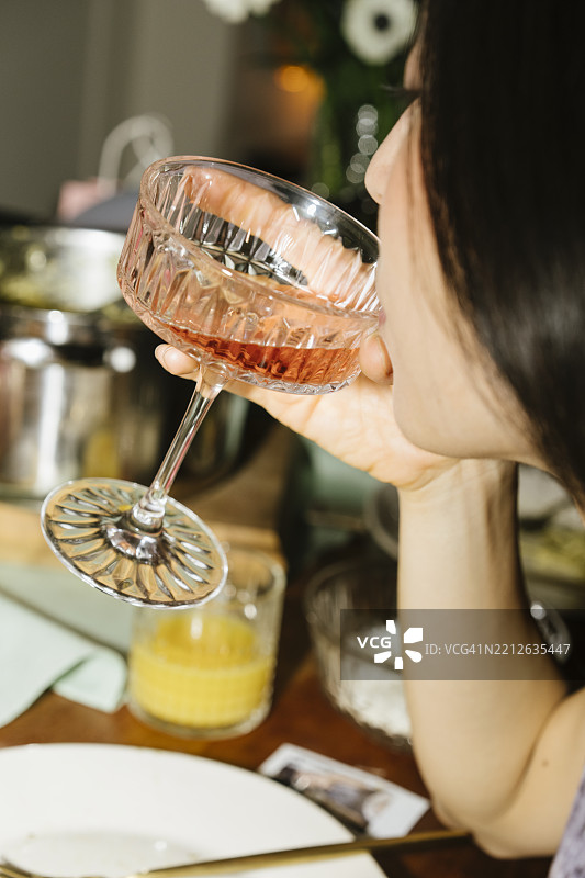 玻璃吸管的侧面视图图片素材