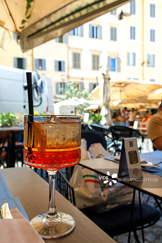 Campo de Fiori市场的Spritz鸡尾酒图片素材
