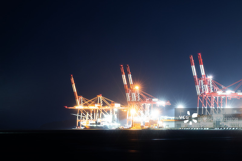 集装箱码头起重机图片素材