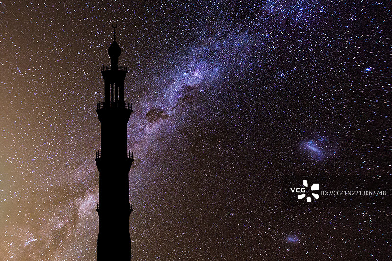 星空下的宣礼塔图片素材