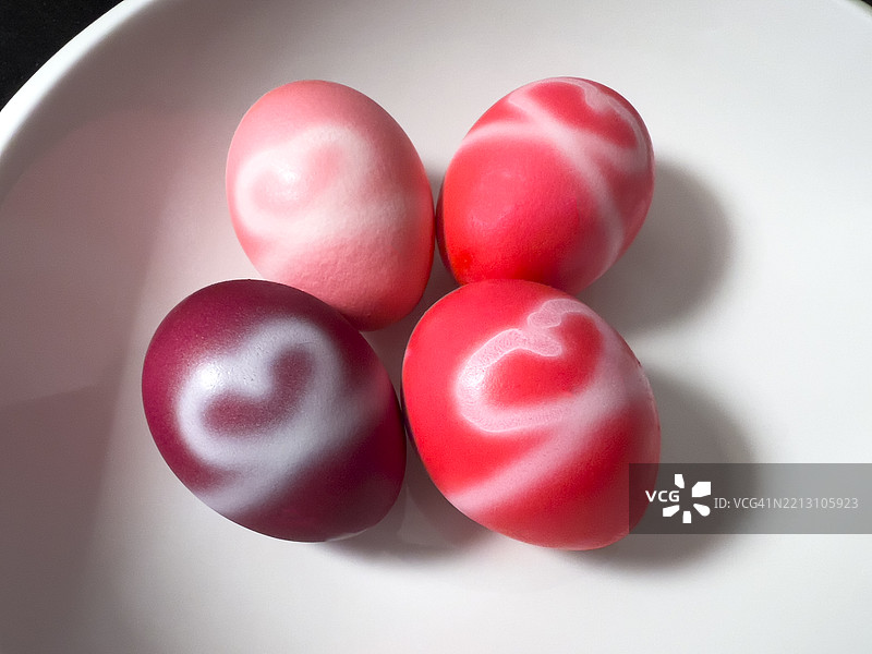 心形彩色鸡蛋图片素材