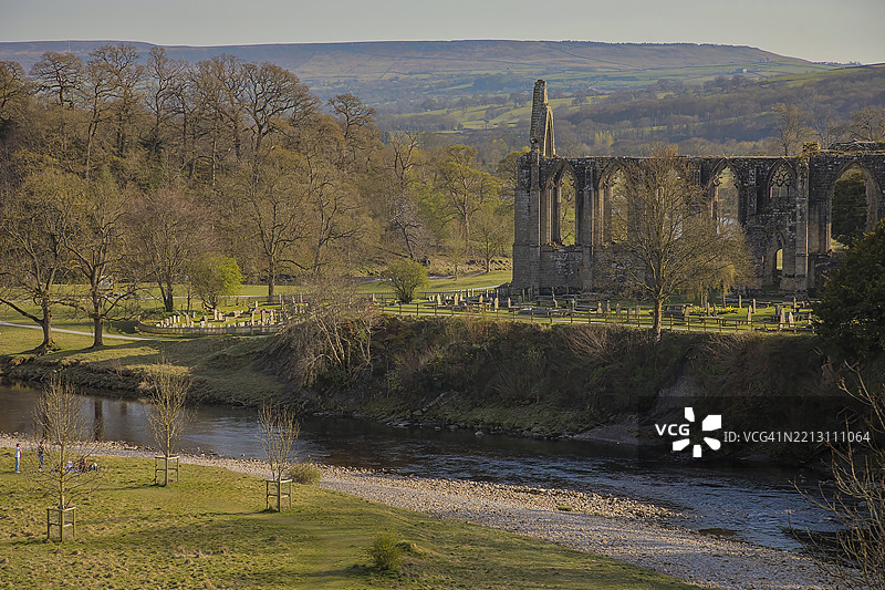 博尔顿修道院，约克郡山谷，约克郡，英国图片素材