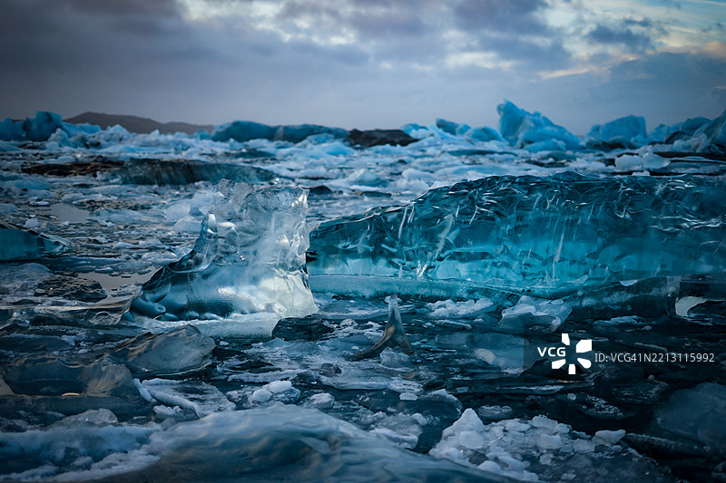 冰冻海洋的美丽景色图片素材