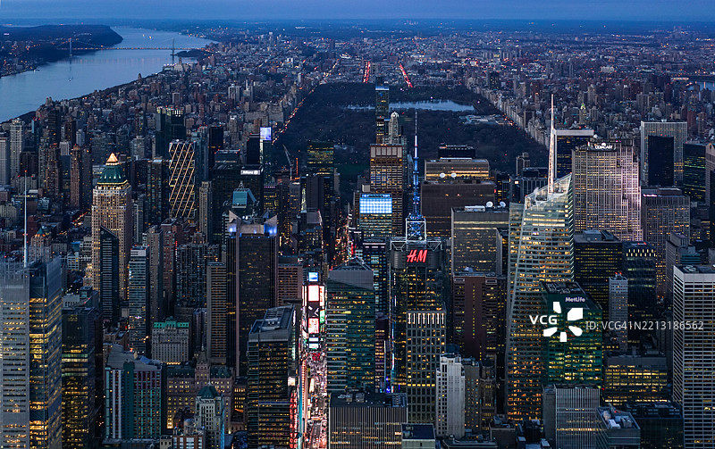 2016年纽约的黄昏鸟瞰图图片素材