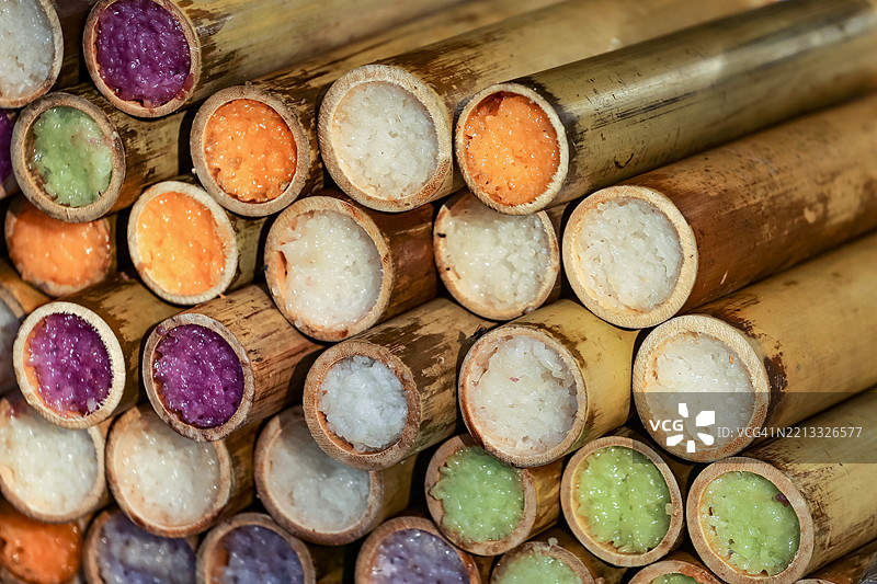 竹筒蒸糯米图片素材