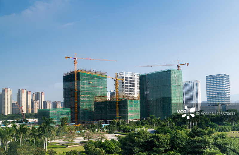 现代城市建筑正在建设中图片素材