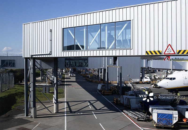 爱丁堡机场枢纽的高空视角图片素材