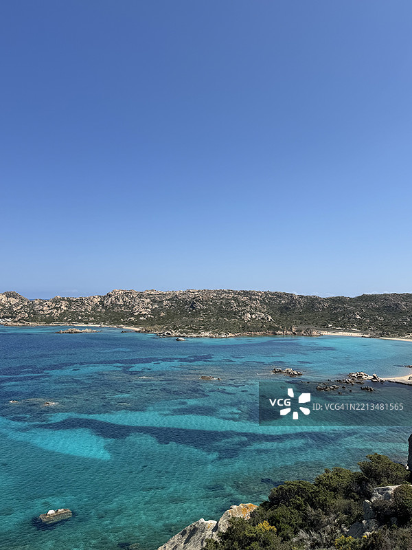 意大利撒丁岛拉马达莱纳群岛的美丽海湾，海景。图片素材
