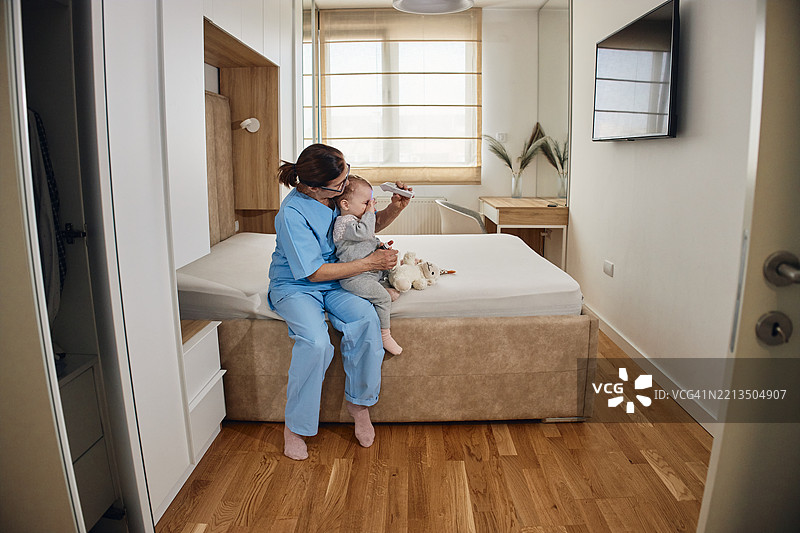 家庭访问的医疗工作者图片素材