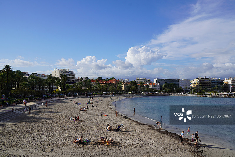 法国安提贝市的蓬泰尔海滩图片素材