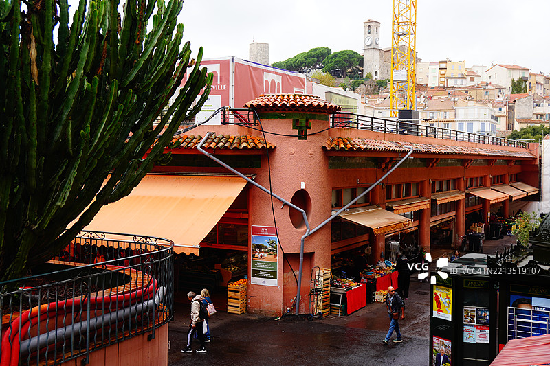 法国戛纳的福维尔市场，室内市场图片素材