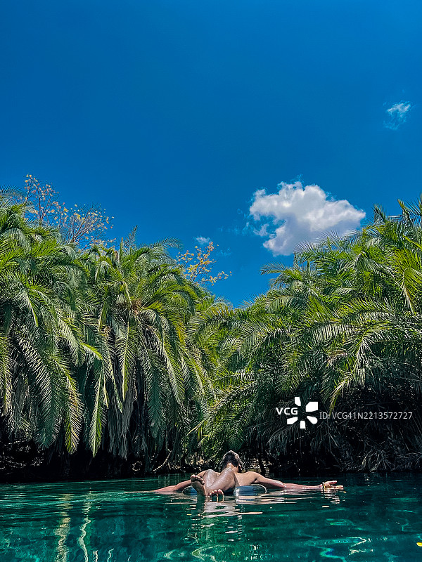 基库莱特瓦温泉，切姆卡，伦杜盖，基利曼贾罗，坦桑尼亚风景图片素材