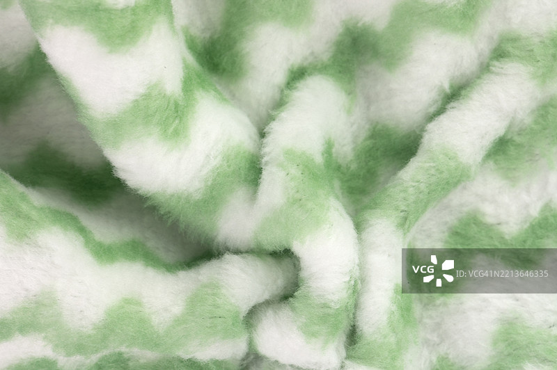 绿色和白色锯齿形布料的全景拍摄图片素材