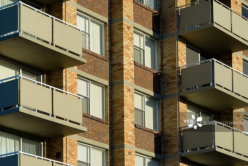 砖砌公寓楼的外立面图片素材