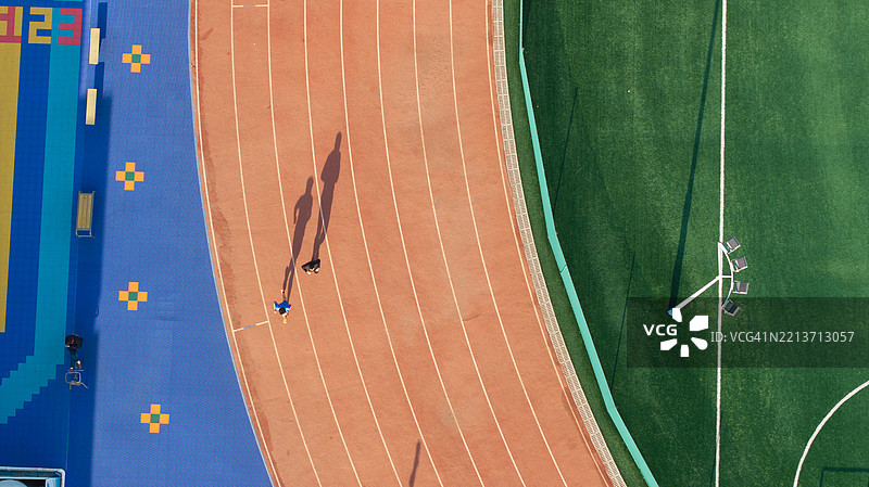 跑步者的鸟瞰图图片素材