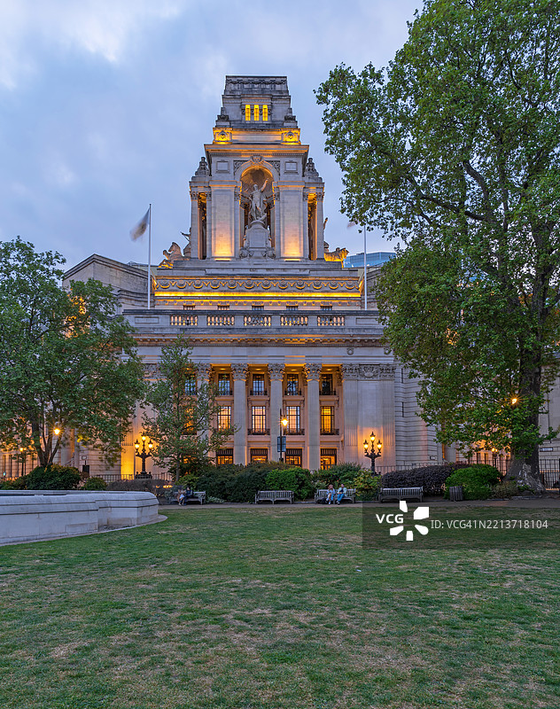 三位一体广场花园，塔山图片素材