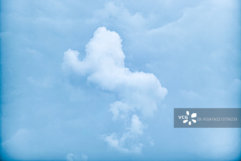 云的形状图片素材