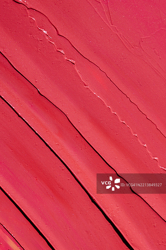 厚厚一层粉色口红图片素材