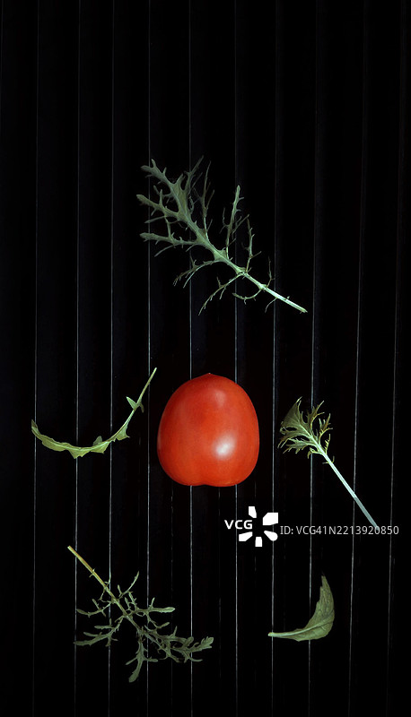 从上方直接拍摄的桌子上的蔬菜图片素材