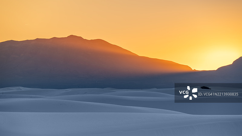 新墨西哥州阿拉莫戈多的白沙国家公园日落图片素材