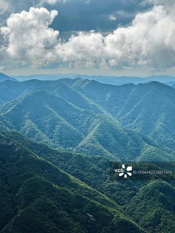 高角度俯瞰韩国的风景与天空图片素材