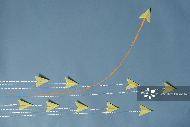 领导概念、竞争、商业与理念、不同的想法图片素材