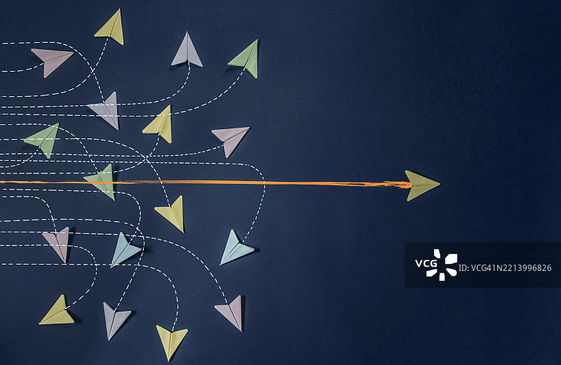 领导概念、竞争、商业与理念、不同的想法图片素材